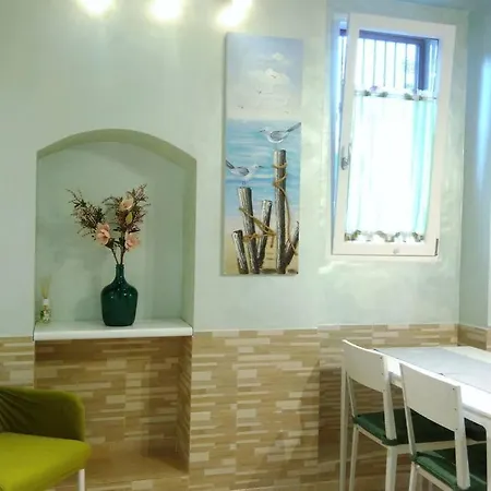 Domus Elegans In Centro Manfredonia