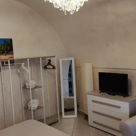 Semesterbostad Domus Elegans In Centro *