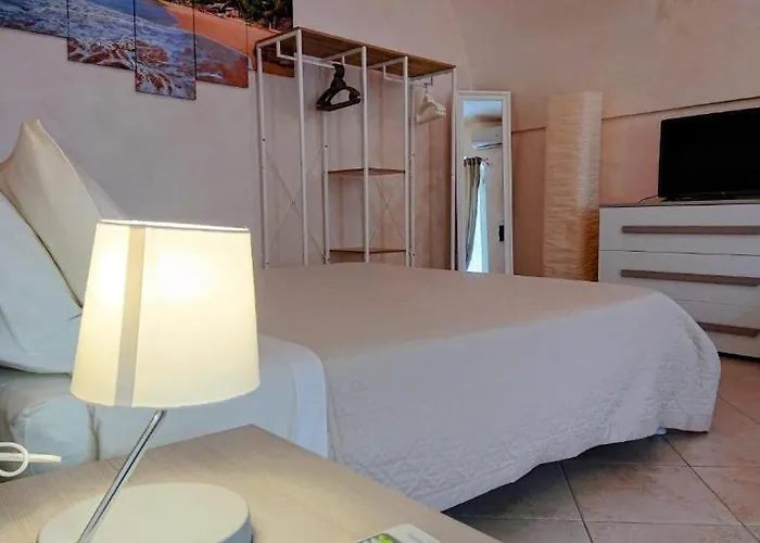 Domus Elegans In Centro Vakantiehuis